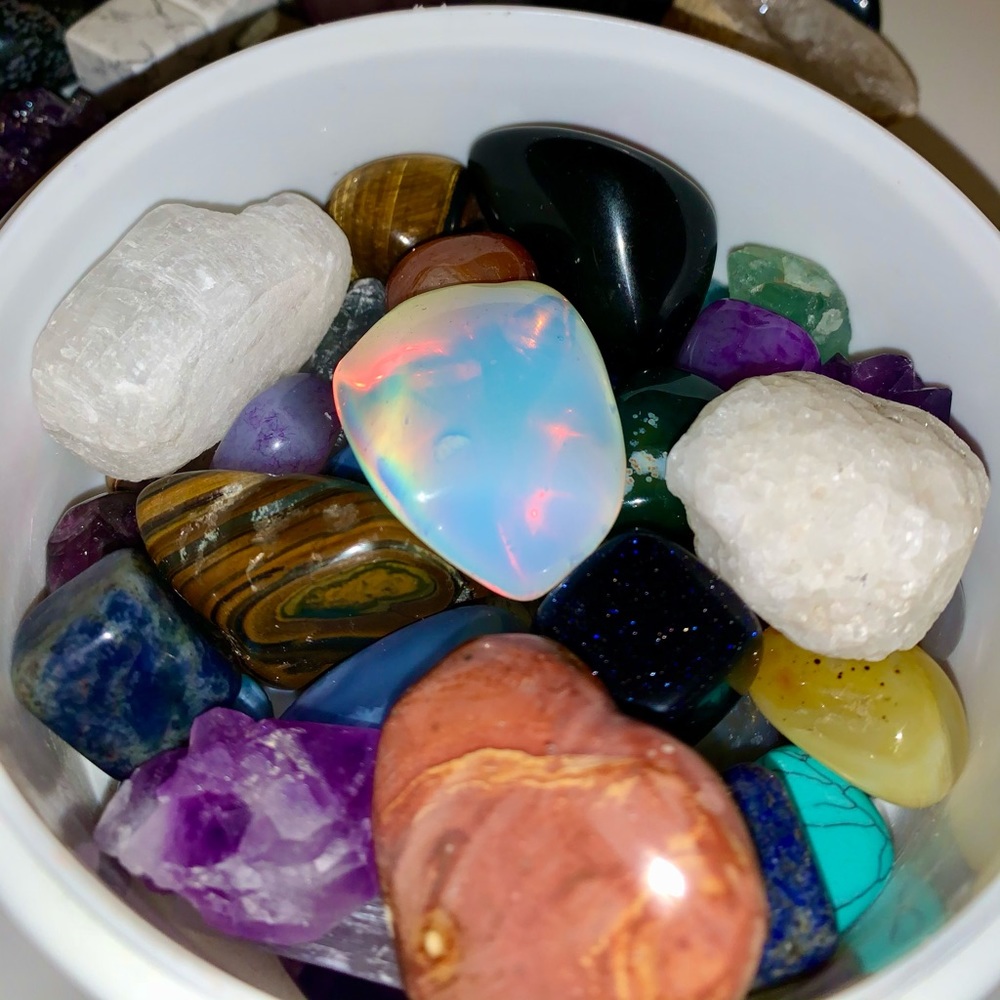 Crystal Mystery Bag Bundle Gift Set Random Crystal - Picture 2 of 4